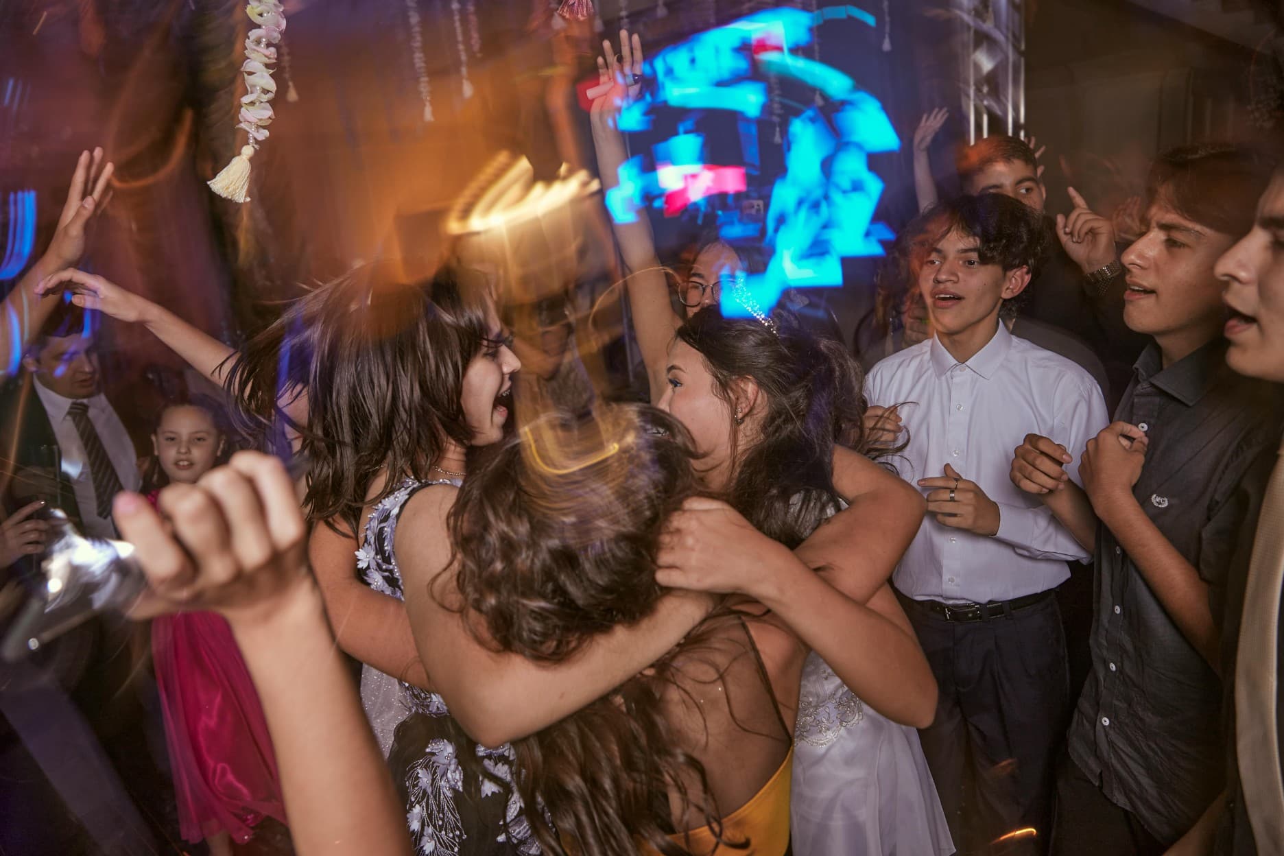 Mensen die dansen op een feest